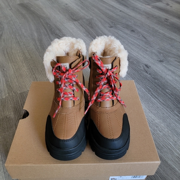 UGG Ashton Addie Waterproof Boot - Picture 2 of 12